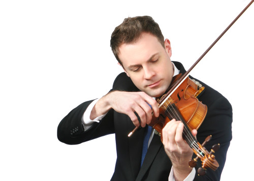 Marcus Scholtes playing violin